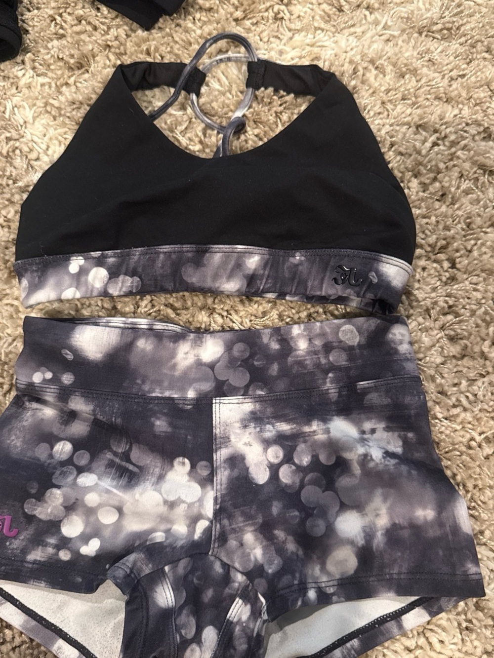 Jo+Jax 2-Piece Activewear Set | Youth Medium | Gray Print